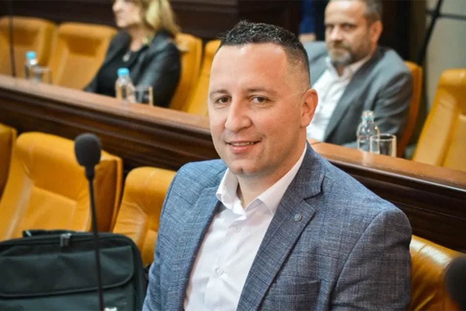 Saša Lazić najavio moguće vraćanje u politiku: Pregovori sa SDS-om su u toku